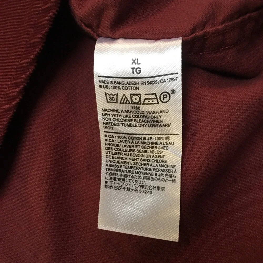 Banana Republic Men XL Shirt Red Corduroy Slim Fit Button 90s Y2K Preppy Holiday